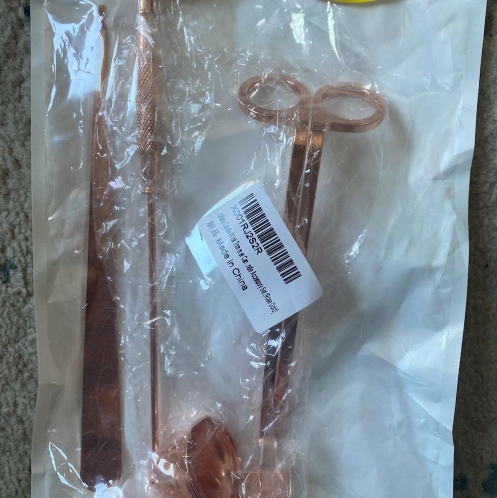 Candle accessory set